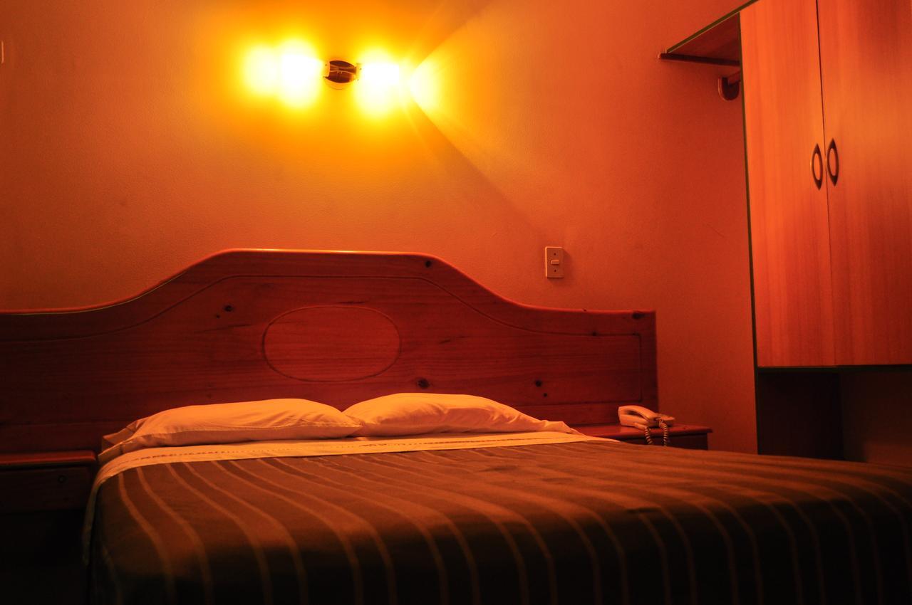 Rosas Hotel 2*
